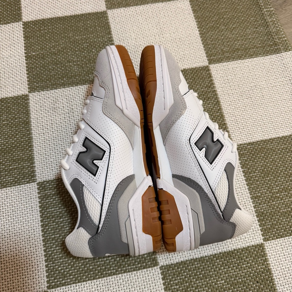 New Balance 550 Athletic Sneakers White Gray 8.5 women’s - Picture 6 of 9